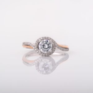 Anillo con diamante